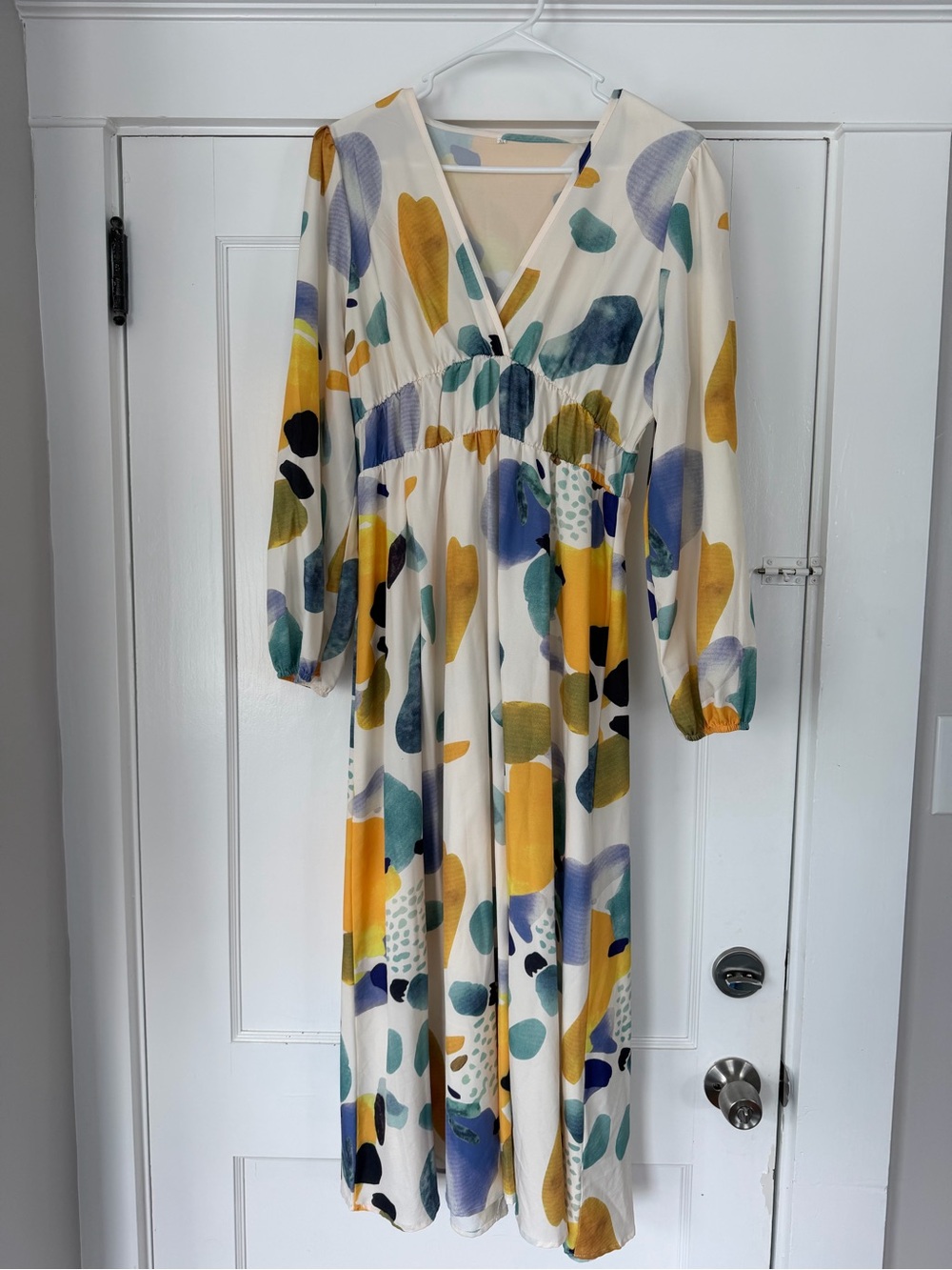 Women's Cream Abstract Print Maxi Dress - Elegant V-Neck